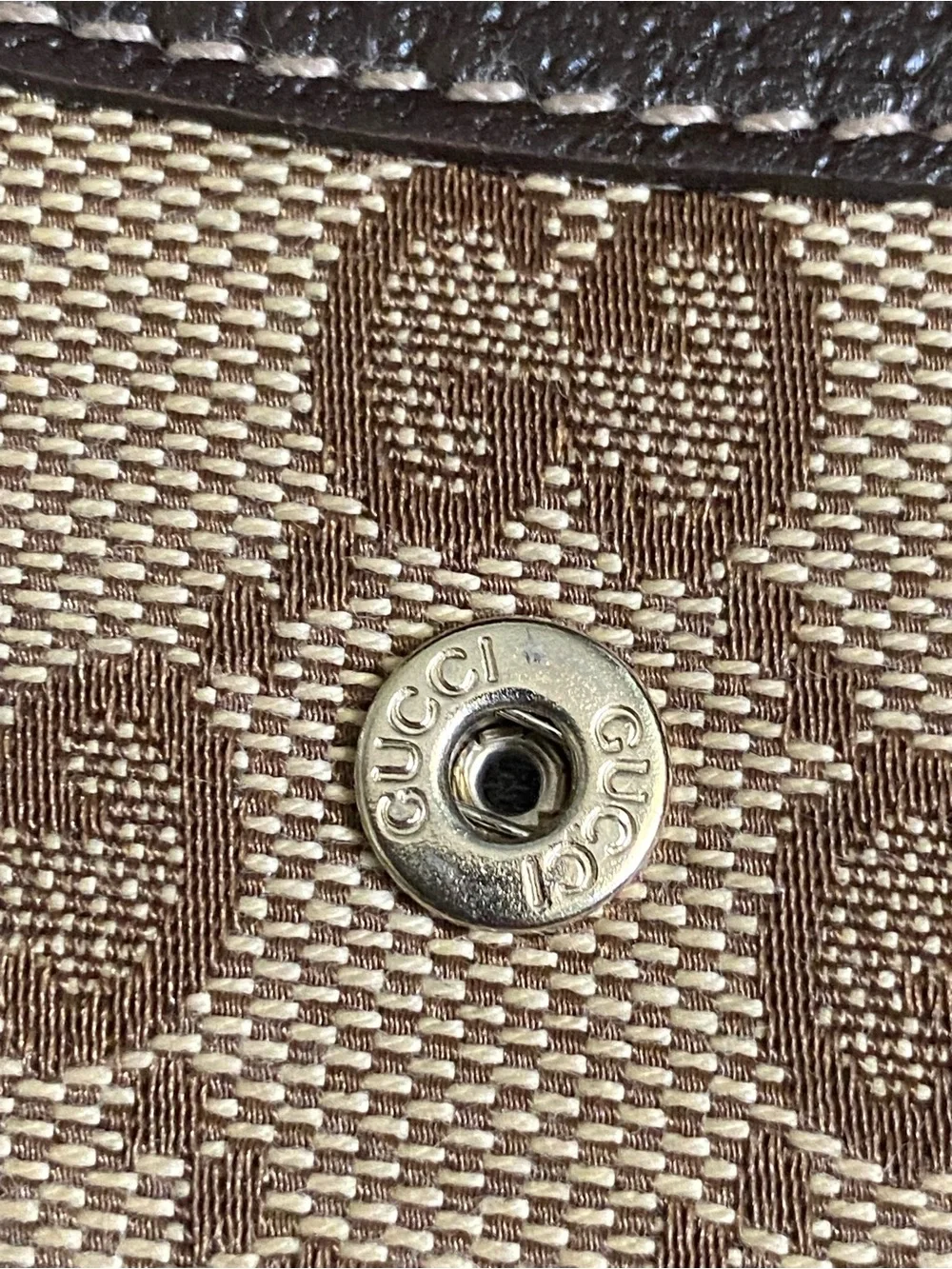 Gucci Charmy Unisex Wallet GG Monogram Canvas/Leather Authentic Rivets